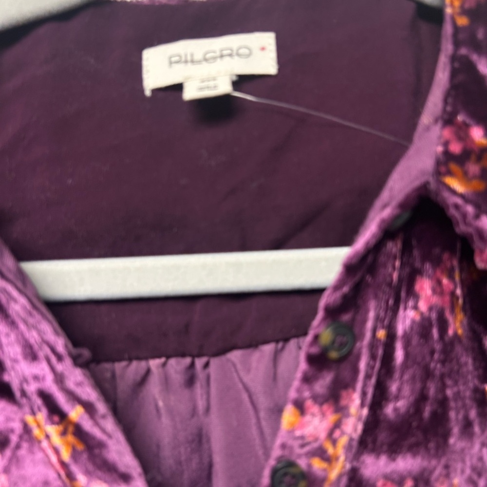 Nwot Pilcro keira plum Velvet Blouse - Picture 2 of 7